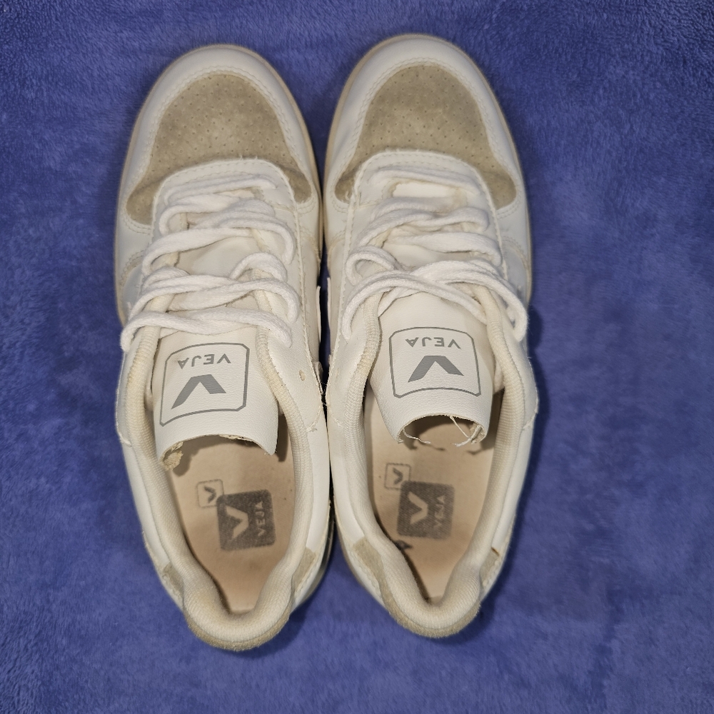 Veja V-10 B Mesh White Natural Low Top Sneakers - Picture 3 of 8